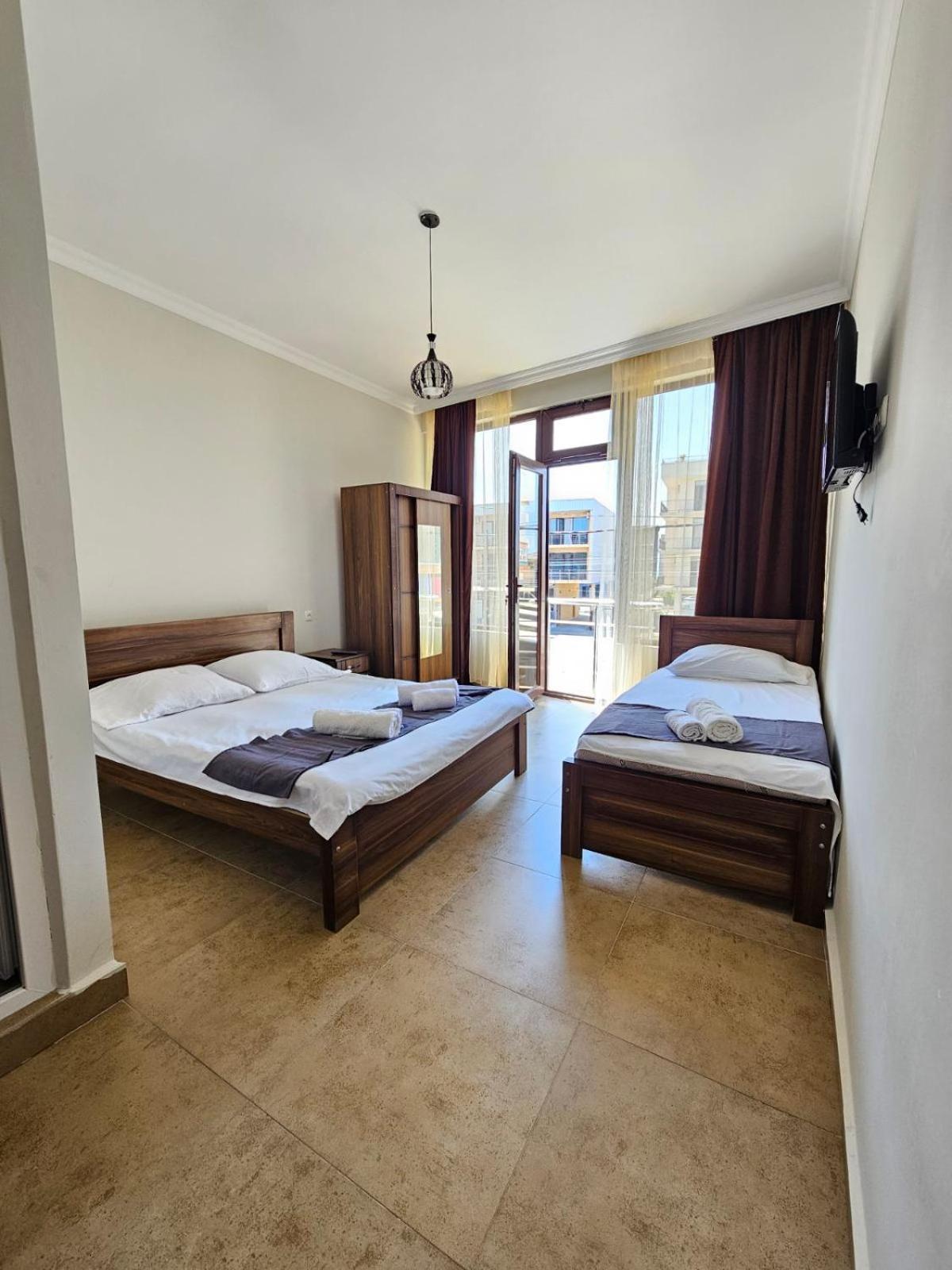 Guest House Gio كوبوليتي المظهر الخارجي الصورة