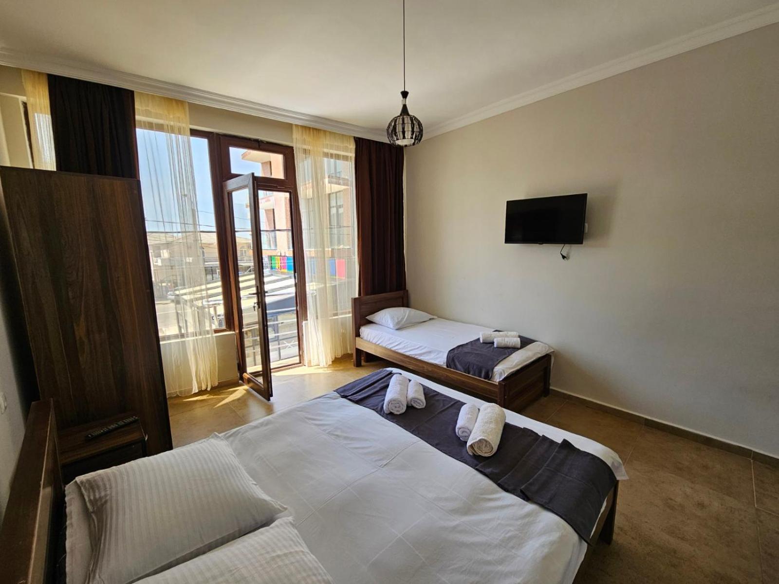 Guest House Gio كوبوليتي المظهر الخارجي الصورة